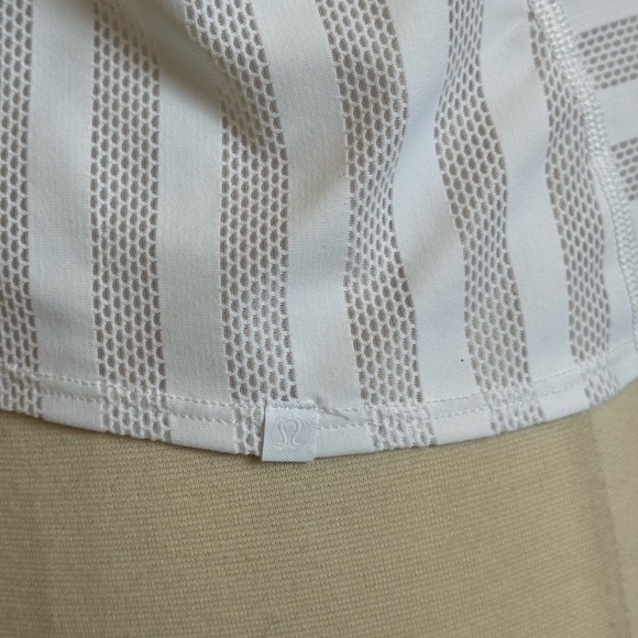 Lululemon | Off and Running Mesh Tank White - Picture 3 of 8